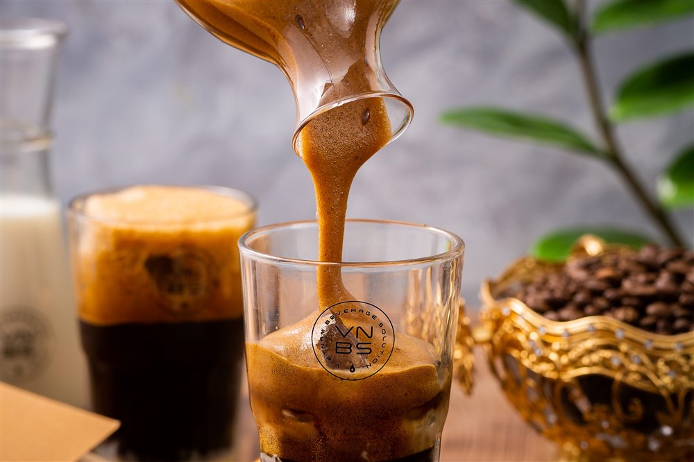 Khóa học pha chế cà phê máy chuyên nghiệp tại VNBS