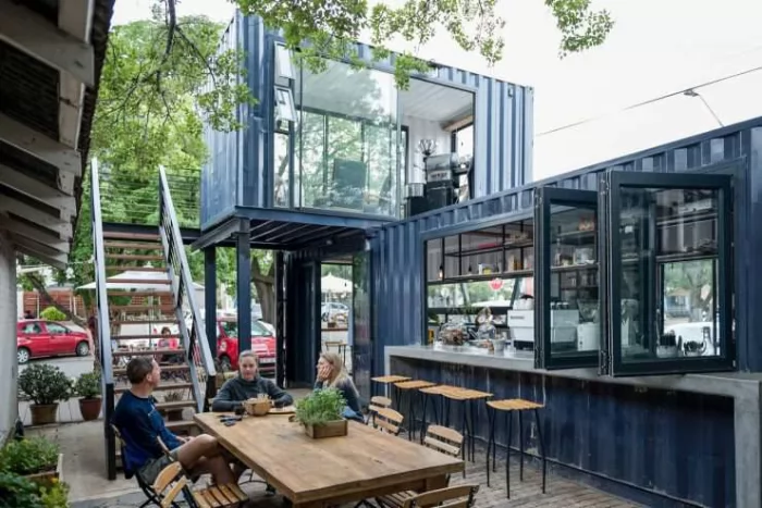 Thiết kế quán cà phê container
