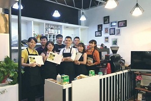 Đến lớp dạy pha chế đồ uống hà nội xu hướng hot của giới trẻ nơi đây