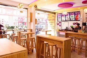 Tại sao nên chọn bàn ghế gỗ cafe khi thiết kế quán để kinh doanh