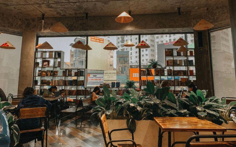 Decor không gian quán cafe phù hợp với sở thích đối tượng khách hàng